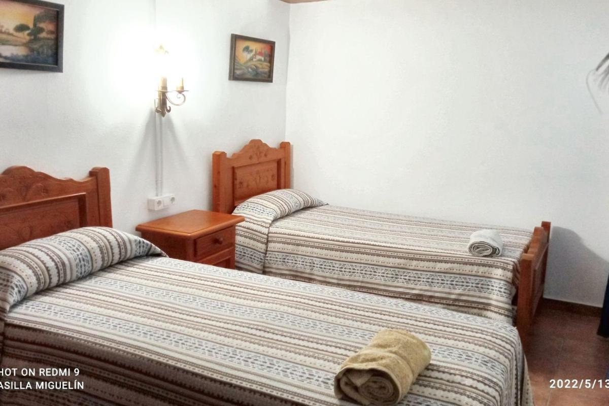 Charming House with Pool in Montilla - Housity
