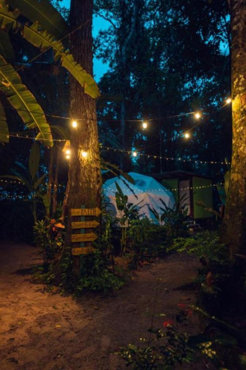 Hotel Faith Glamping Dome Costa Rica - Housity