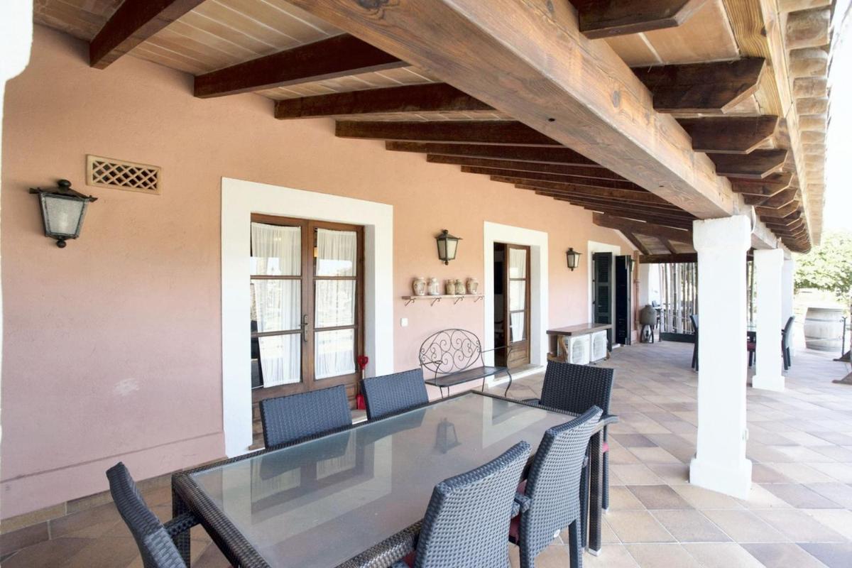 Spacious Apartment in Pollenca with Pool and Mountain View - Housity