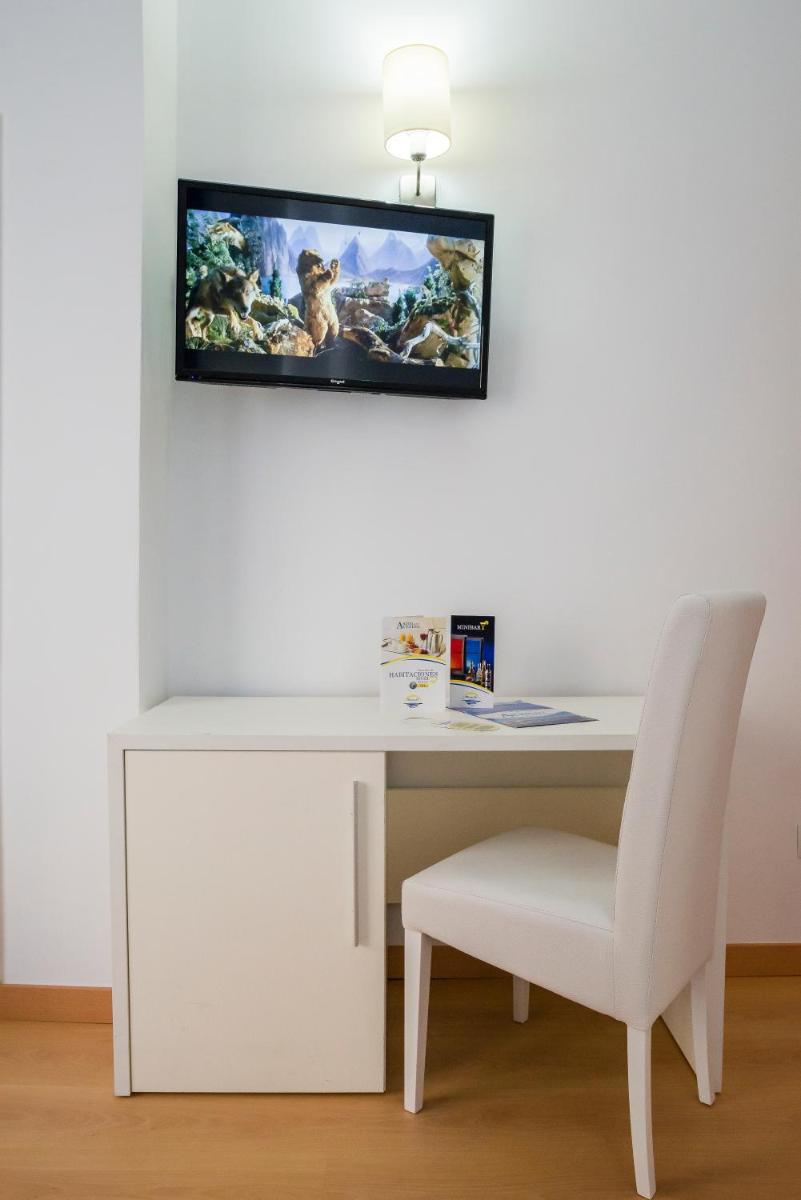 Hotel Avenida - Housity