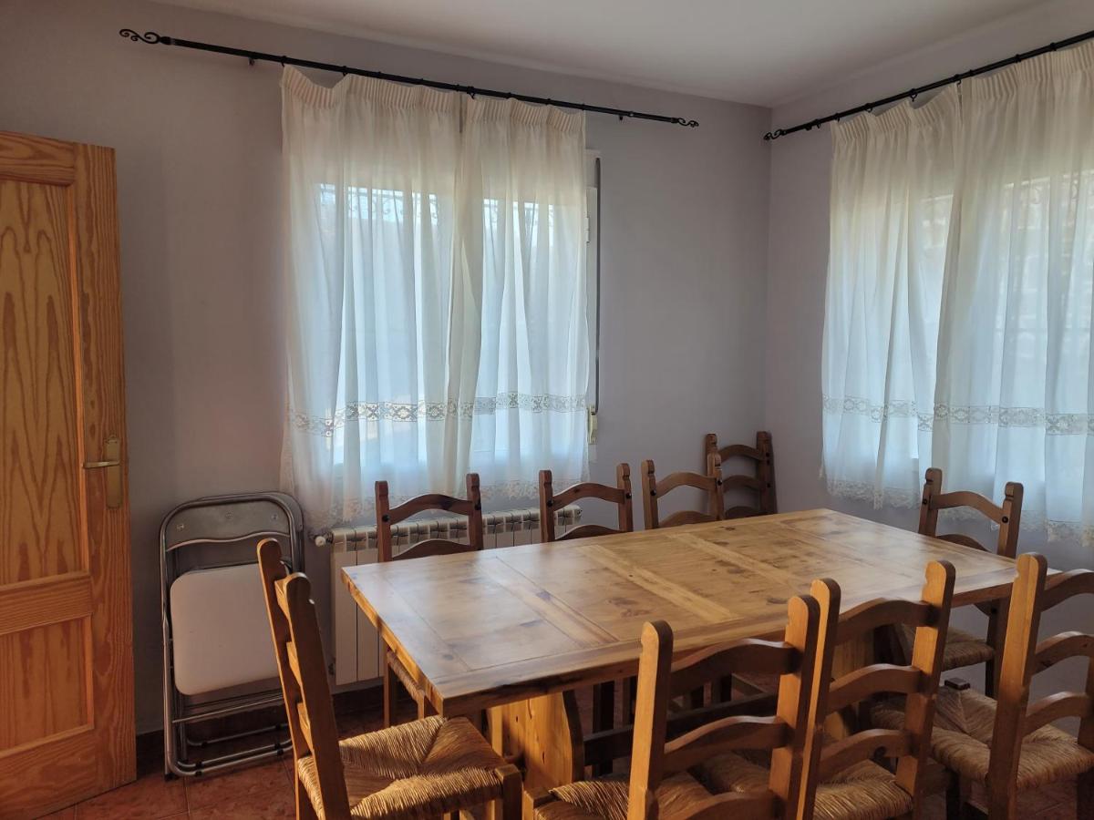 Casa Rural Los Riscos de Gredos - Housity