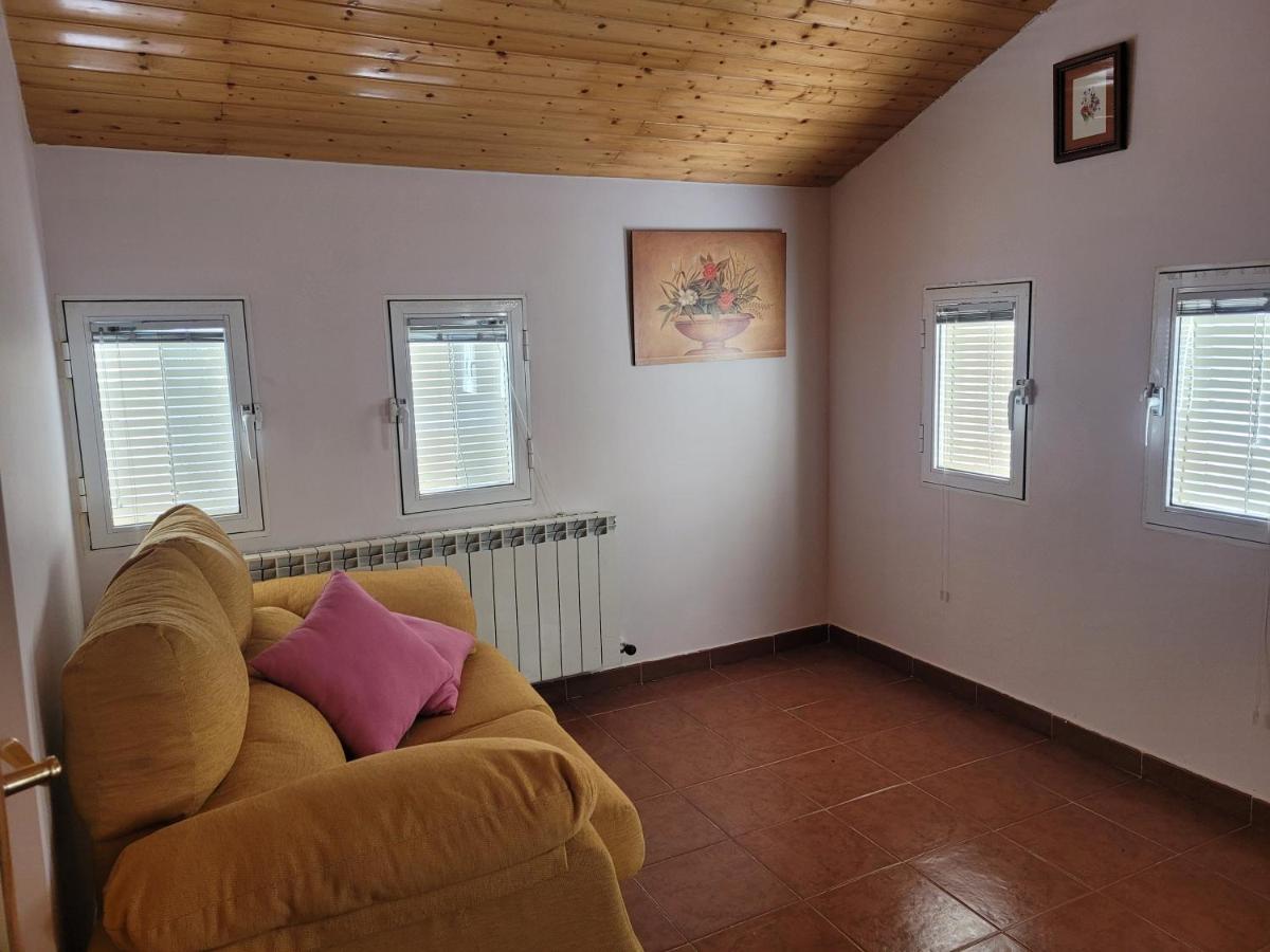 Casa Rural Los Riscos de Gredos - Housity