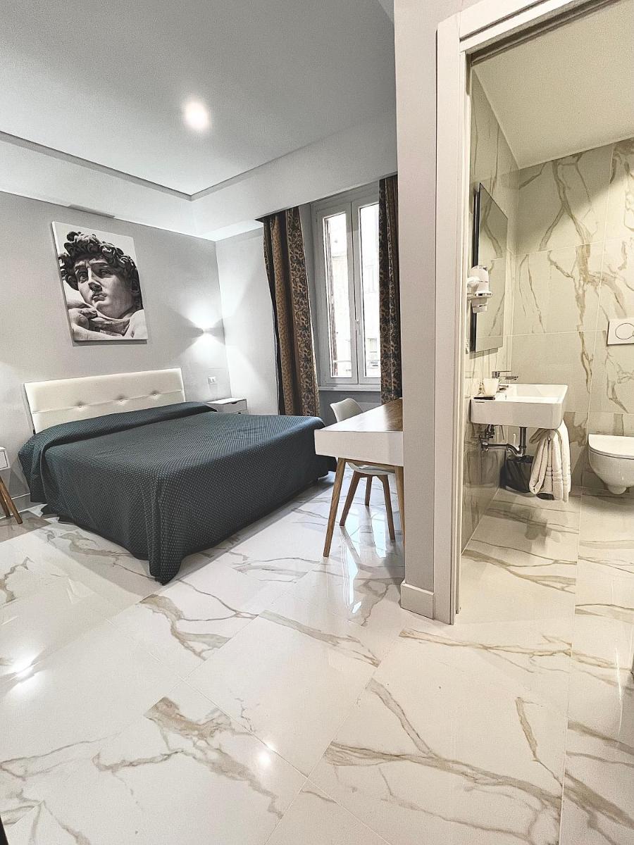 Hotel Garda - Housity