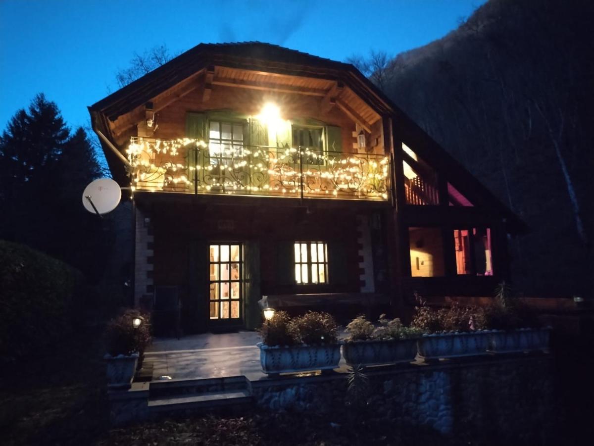 Kuća za odmor uz rijeku Slapnica, u Parku prirode Žumberak, finska sauna i jacuzzi - Housity
