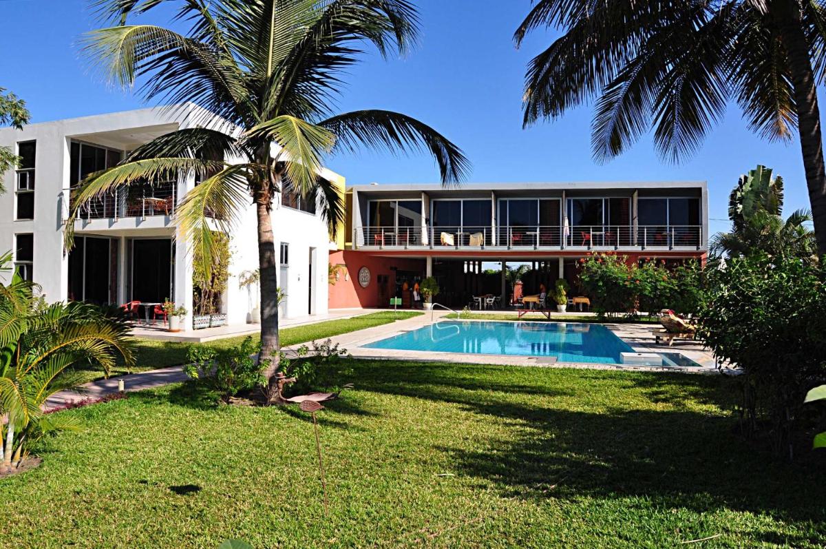 Leo's Beach Hotel - Adults Only - Housity