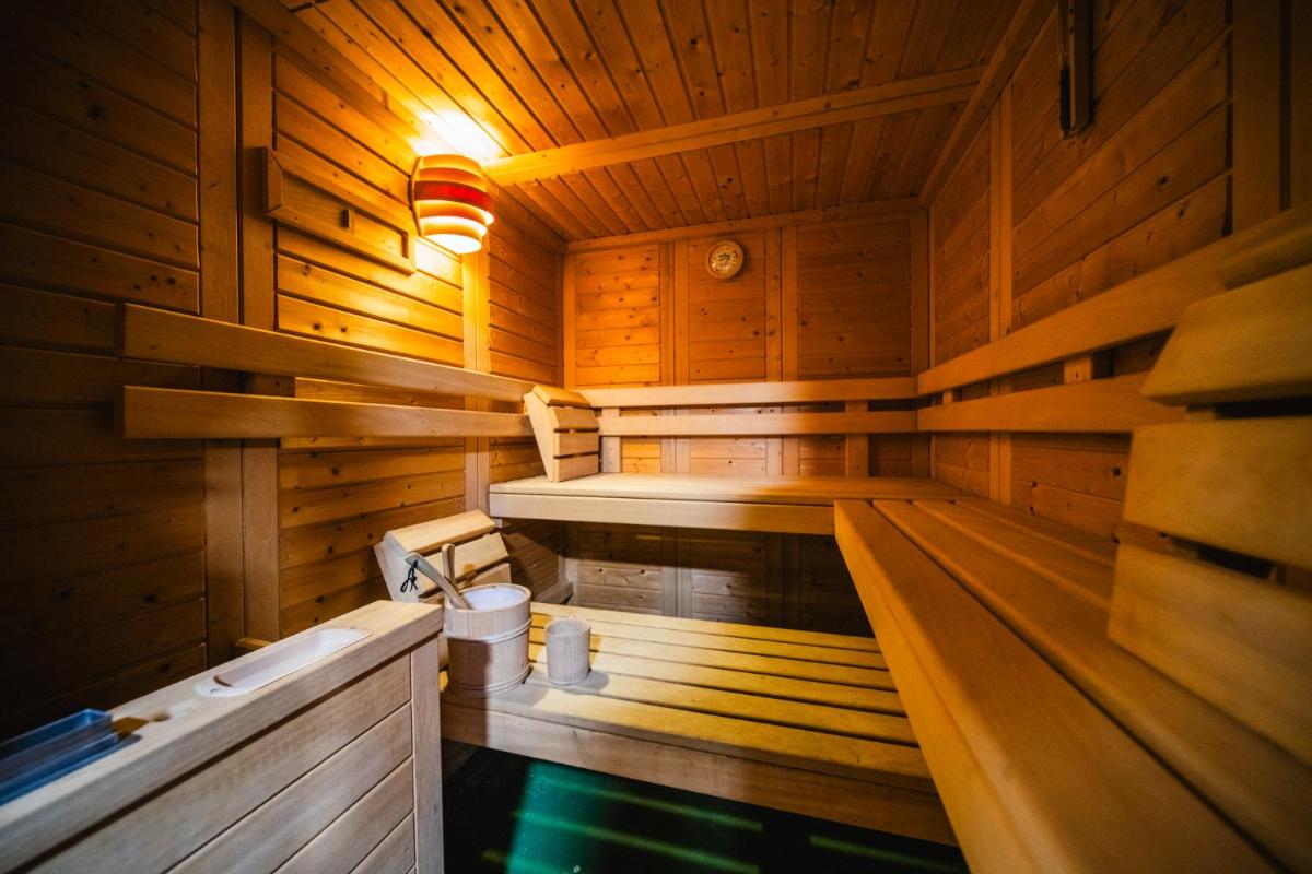 Pool Village House Breznica - Housity