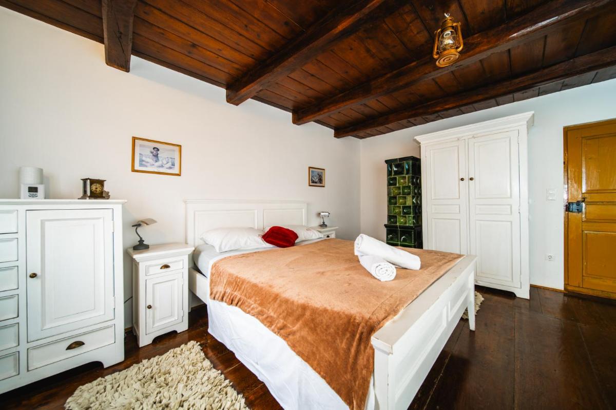 Pool Village House Breznica - Housity