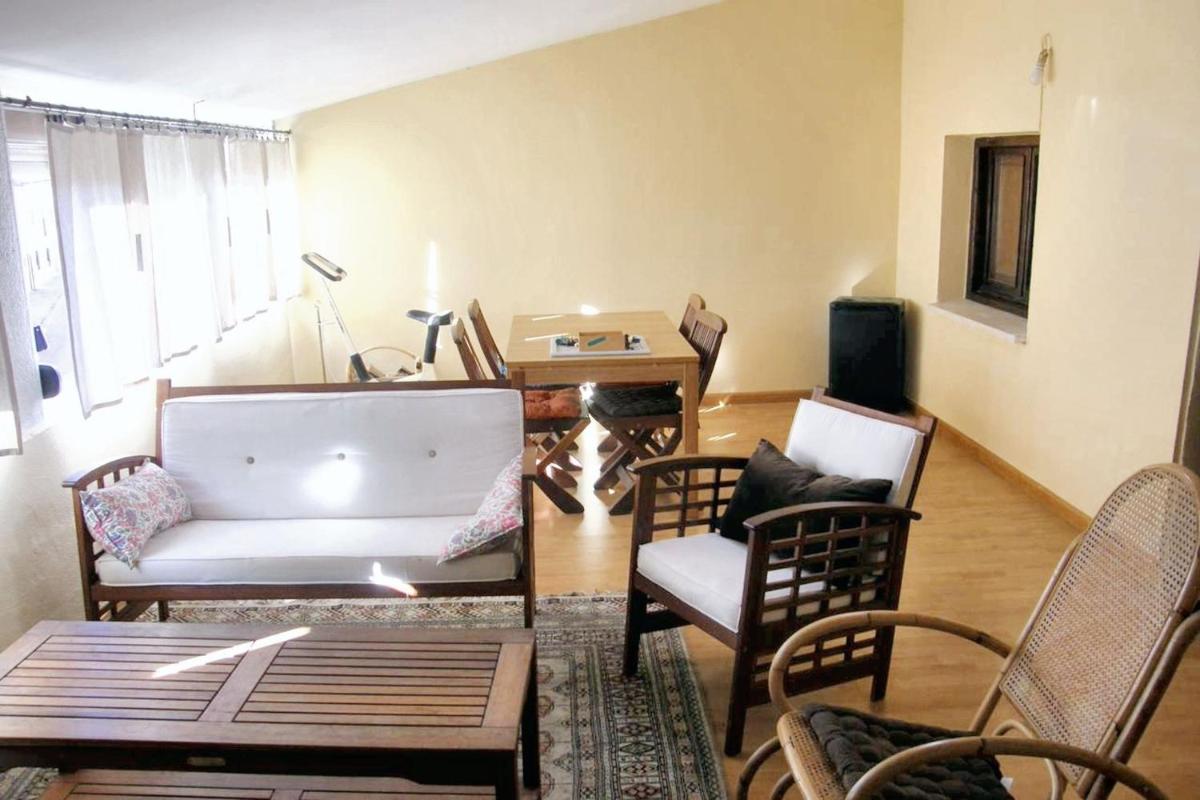 Warm House in Banos de Valdearados Farm Close to Town - Housity