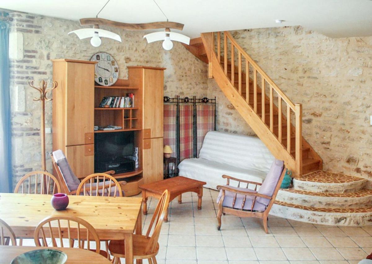 Maison confortable a Duravel avec piscine partagee - Housity