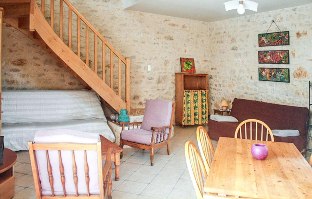 Maison confortable a Duravel avec piscine partagee - Housity