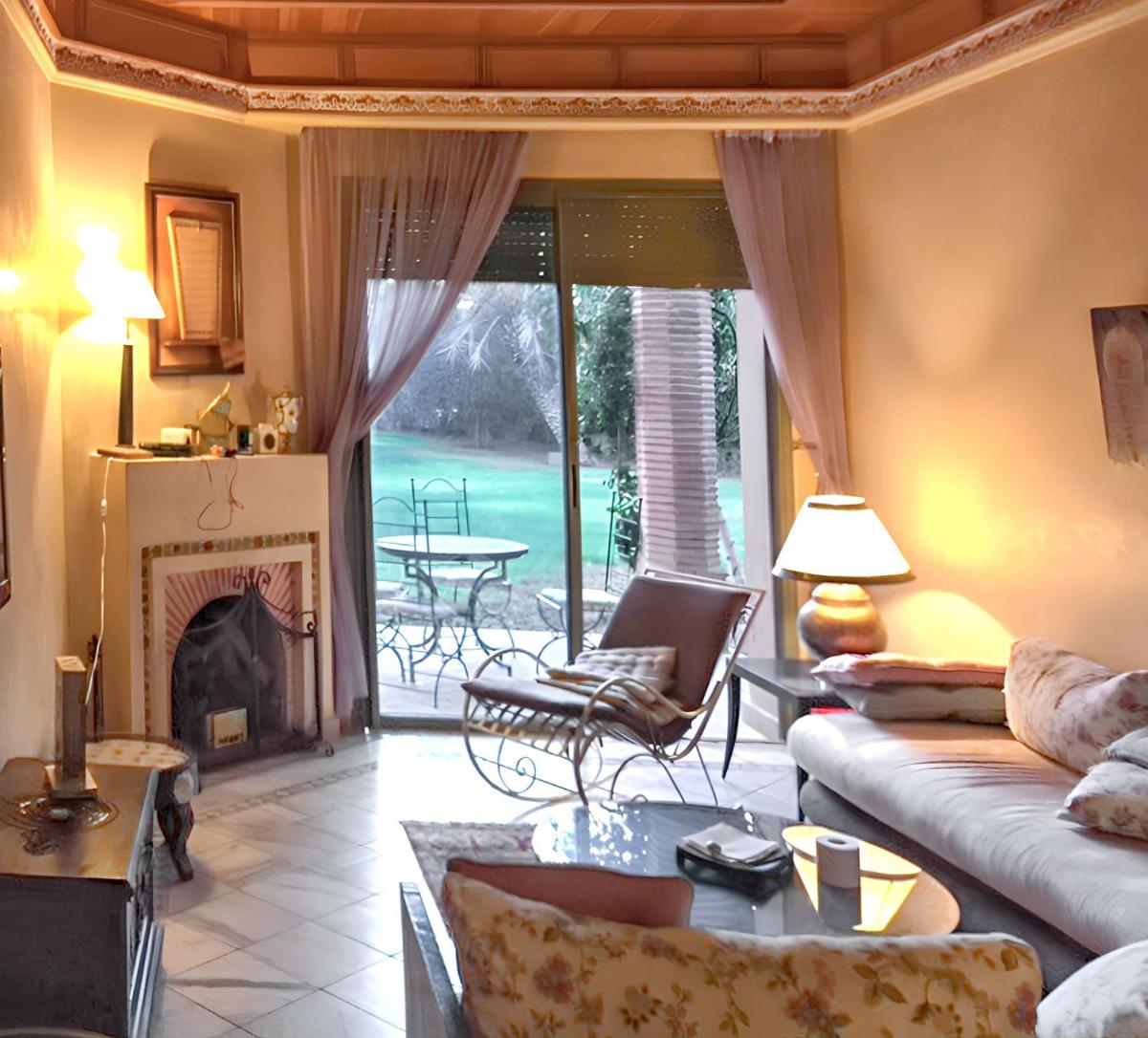 Comfortable Apartment in Marrakech with Shared Pool, 124 sqm - Housity