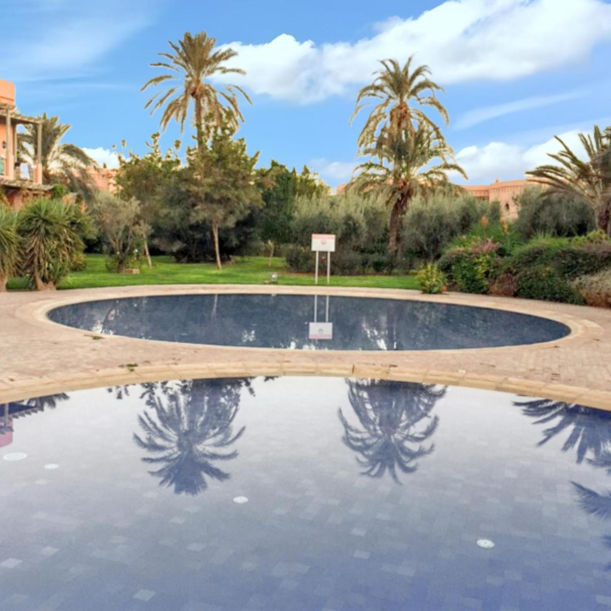 Comfortable Apartment in Marrakech with Shared Pool, 124 sqm - Housity