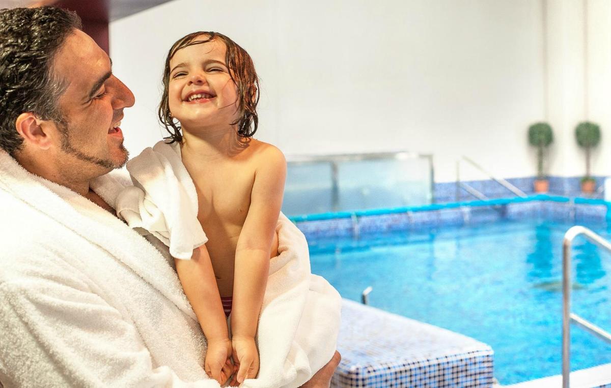 Clientes alojados en Balneario de Cofrentes