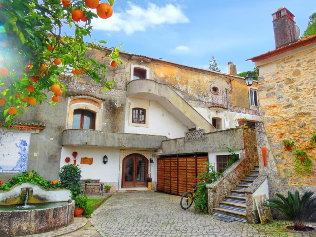 Cosy house near Porto de Mós with shared swimming pool - Housity