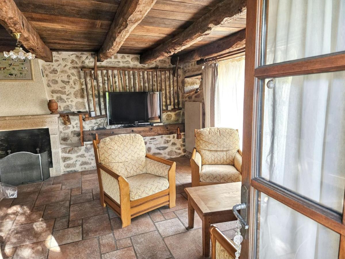 Maison de charme Peyrusse le Roc + Jardin - Housity