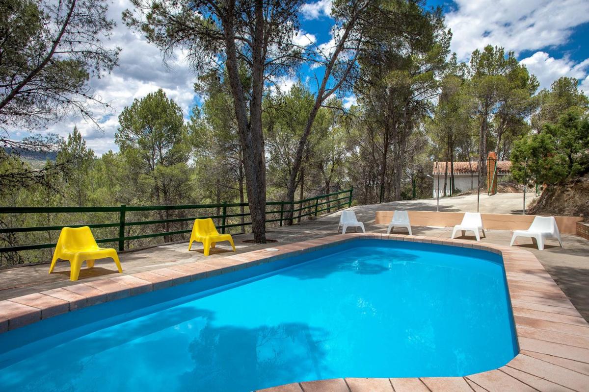 Piscina en o cerca de Balneario de Cofrentes