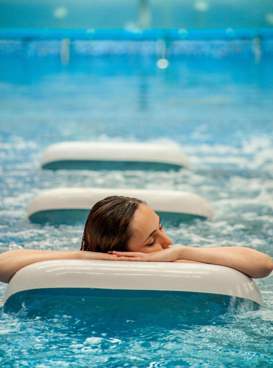 Piscina en o cerca de Balneario de Cofrentes