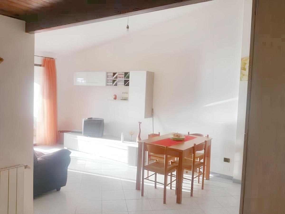 Charming Apartment in Lotzorai + Balcony - Housity