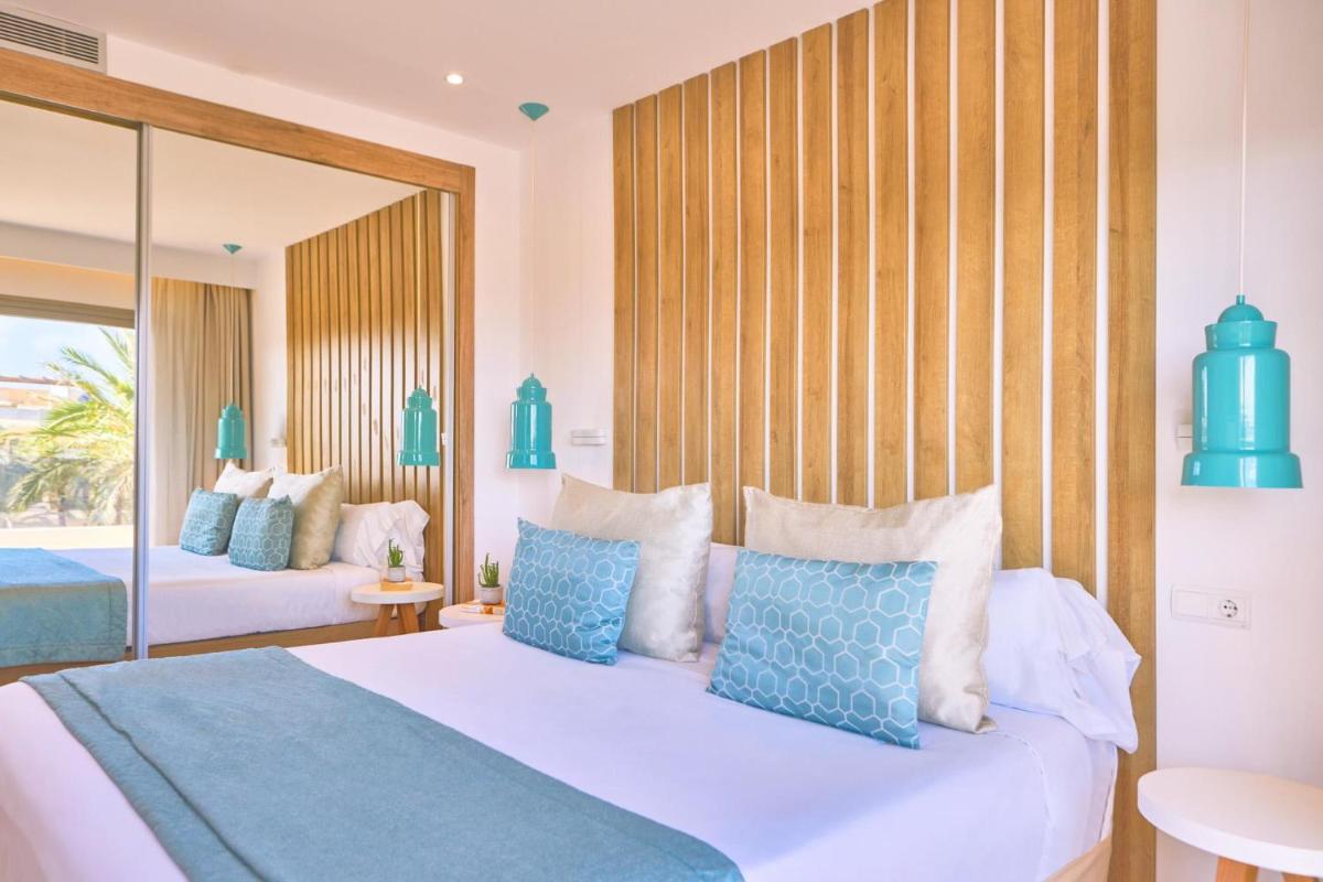 Cama o camas de una habitación en Zafiro Palmanova