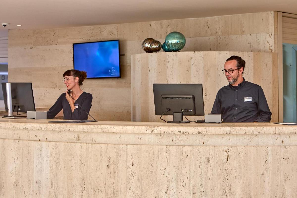 Clientes alojados en Zafiro Palmanova