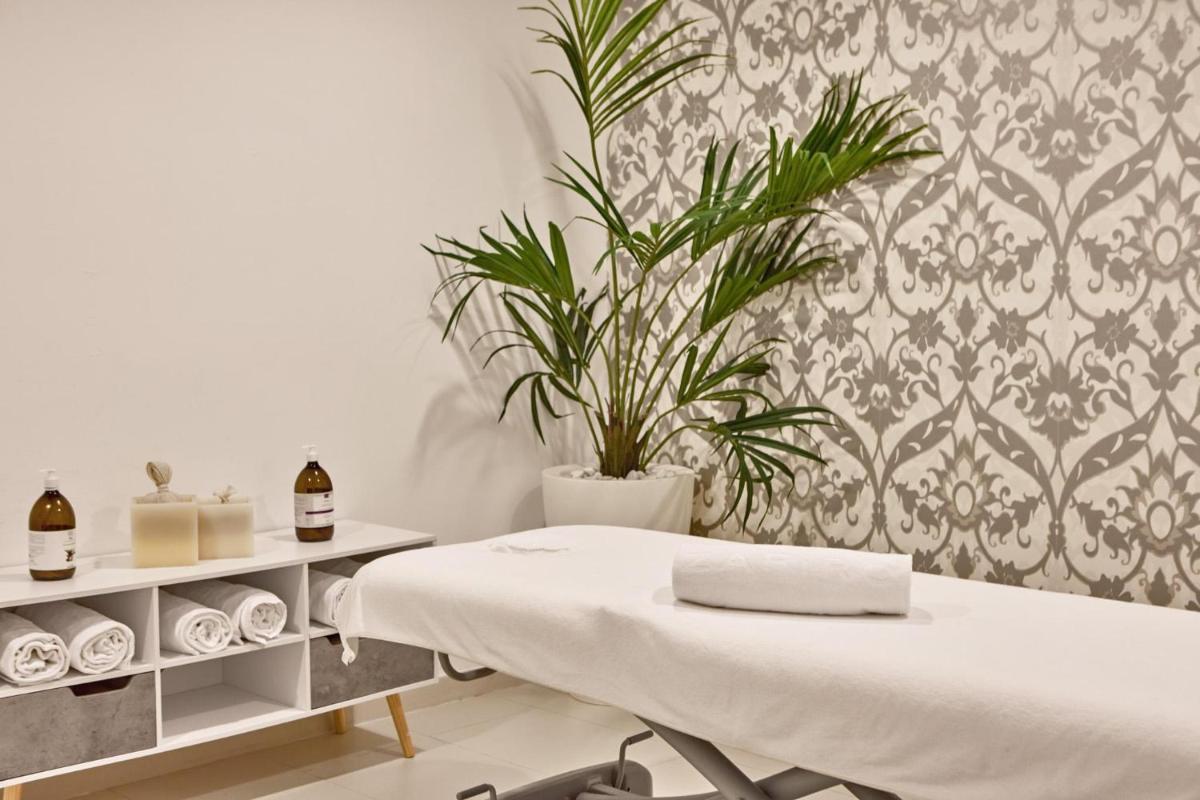 Spa o instalaciones de bienestar en Zafiro Palmanova
