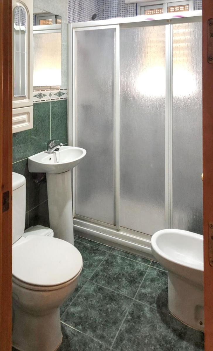 Spacious Apartment in Barbate - Terrace with Sea View - Housity