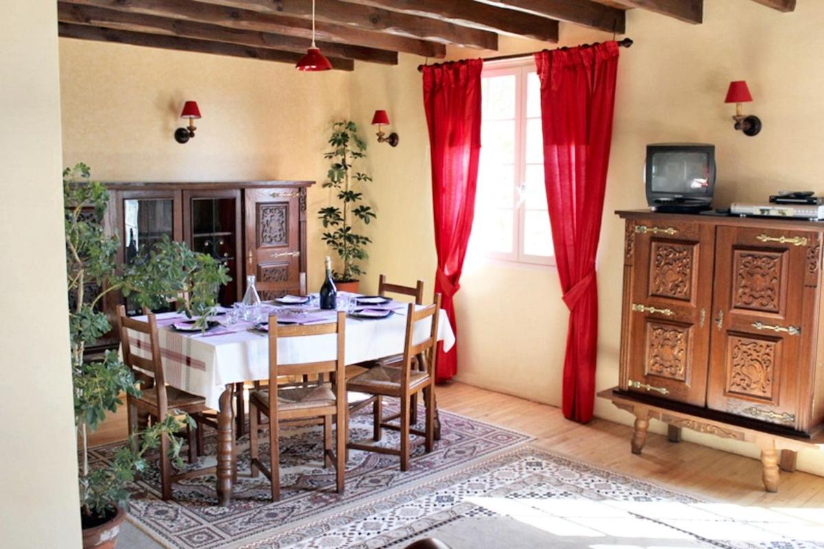 Maison familiale avec piscine partagee a Moissac jardin - Housity