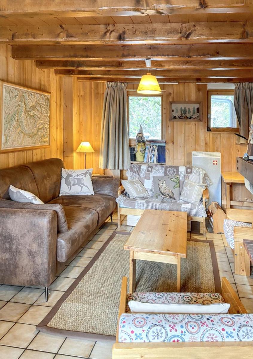 Chalet chaleureux à Champagny-en-Vanoise avec jacuzzi - Housity