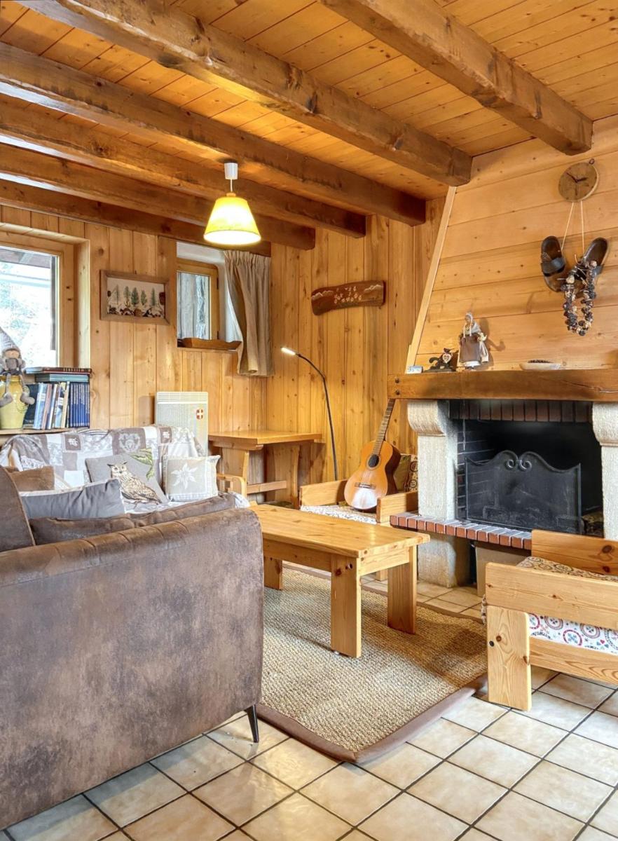 Chalet chaleureux à Champagny-en-Vanoise avec jacuzzi - Housity
