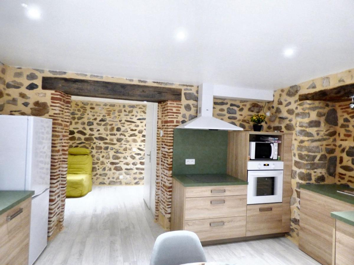 Maison confortable au cœur de Brioude avec parking privé. - Housity
