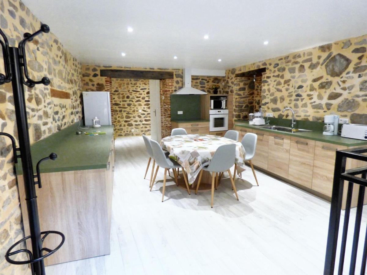 Maison confortable au cœur de Brioude avec parking privé. - Housity