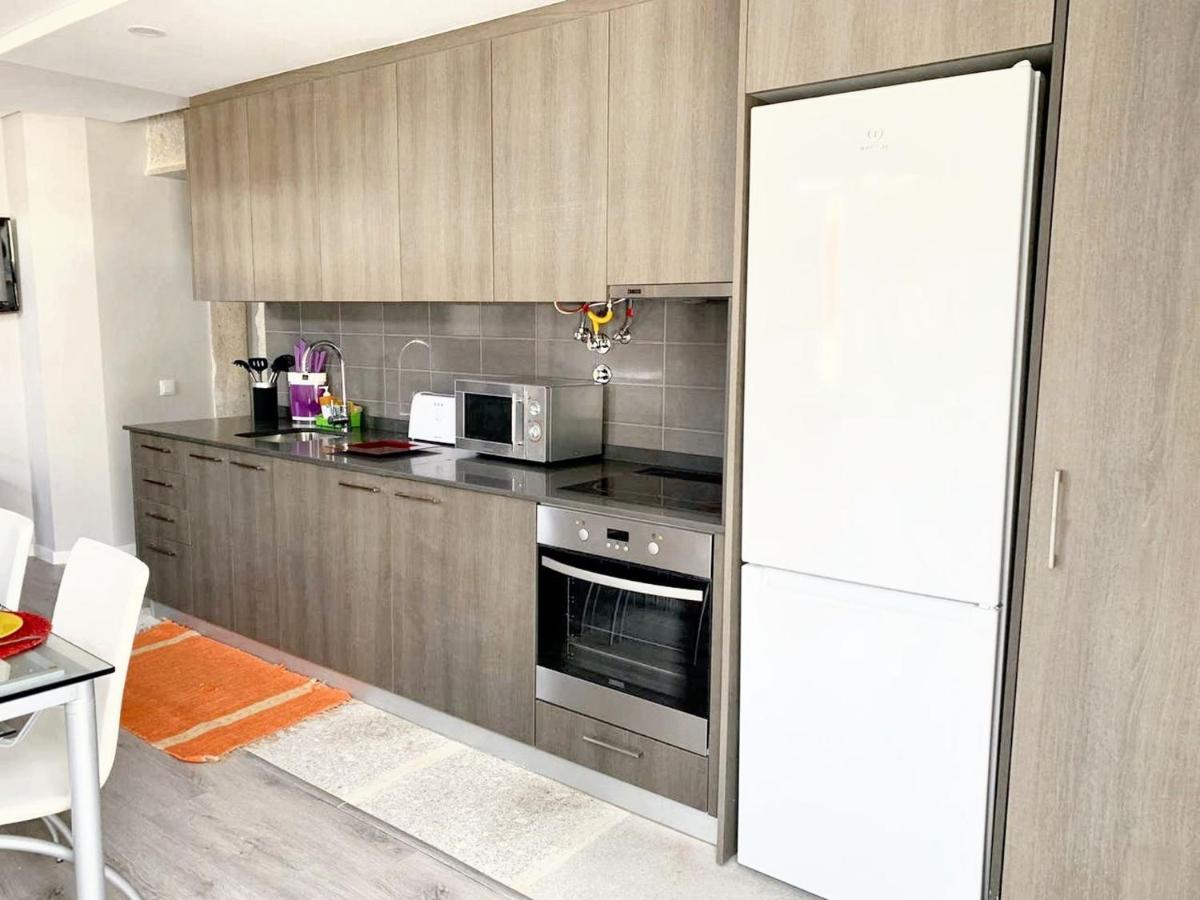 Cozy house in Castelo Branco, 60 m², city view balcony - Housity