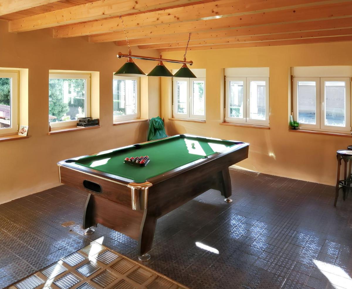 Charming House in Morales de Rey with Enclosed Garden - Housity
