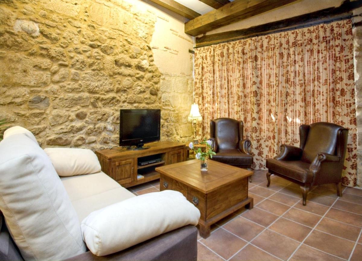 Comfortable House in Villalpando - Housity
