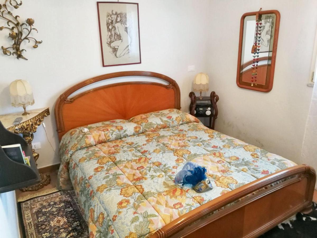 Charming Apartment in Lercara Friddi with Terrace - Housity