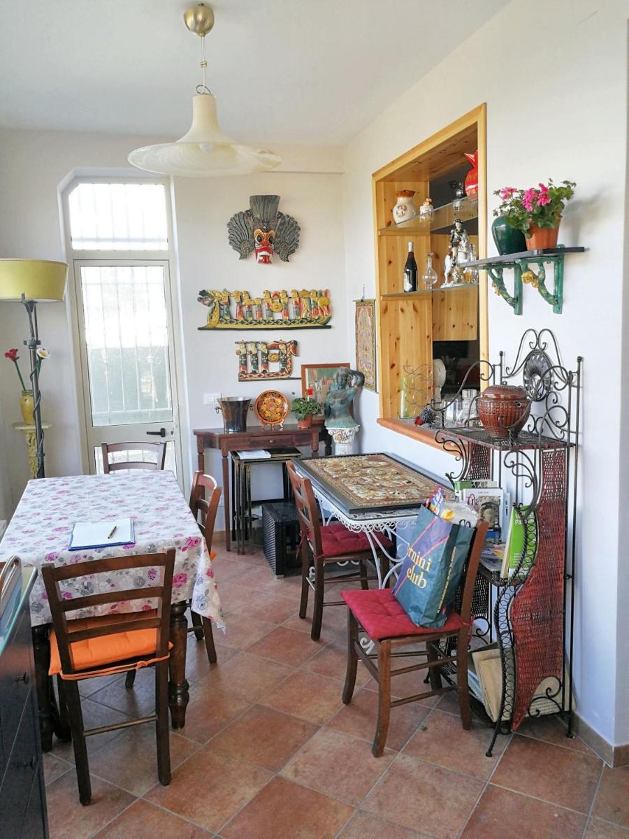 Charming Apartment in Lercara Friddi with Terrace - Housity