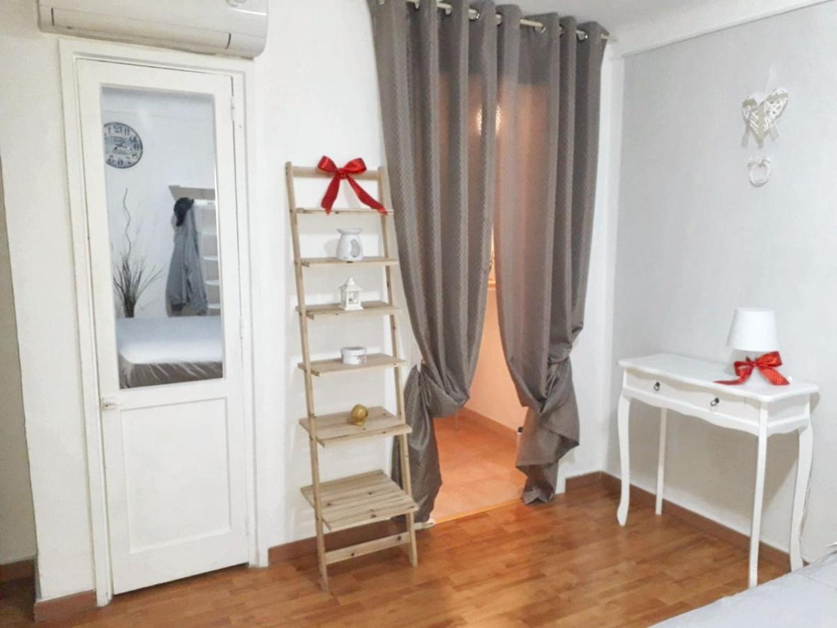 Cozy Apartment Taranto 35 m² + Parking - Housity