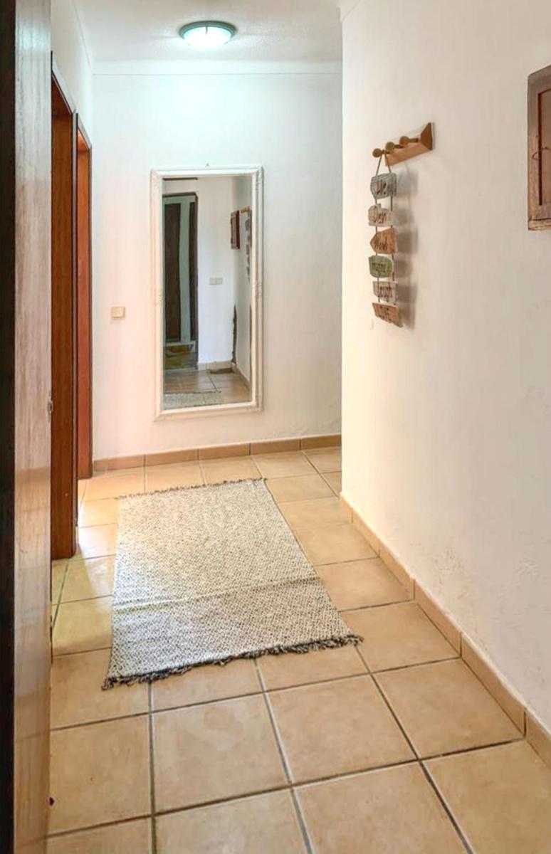 Spacious apartment in Carvoeiro with sea view 80 m² - Housity