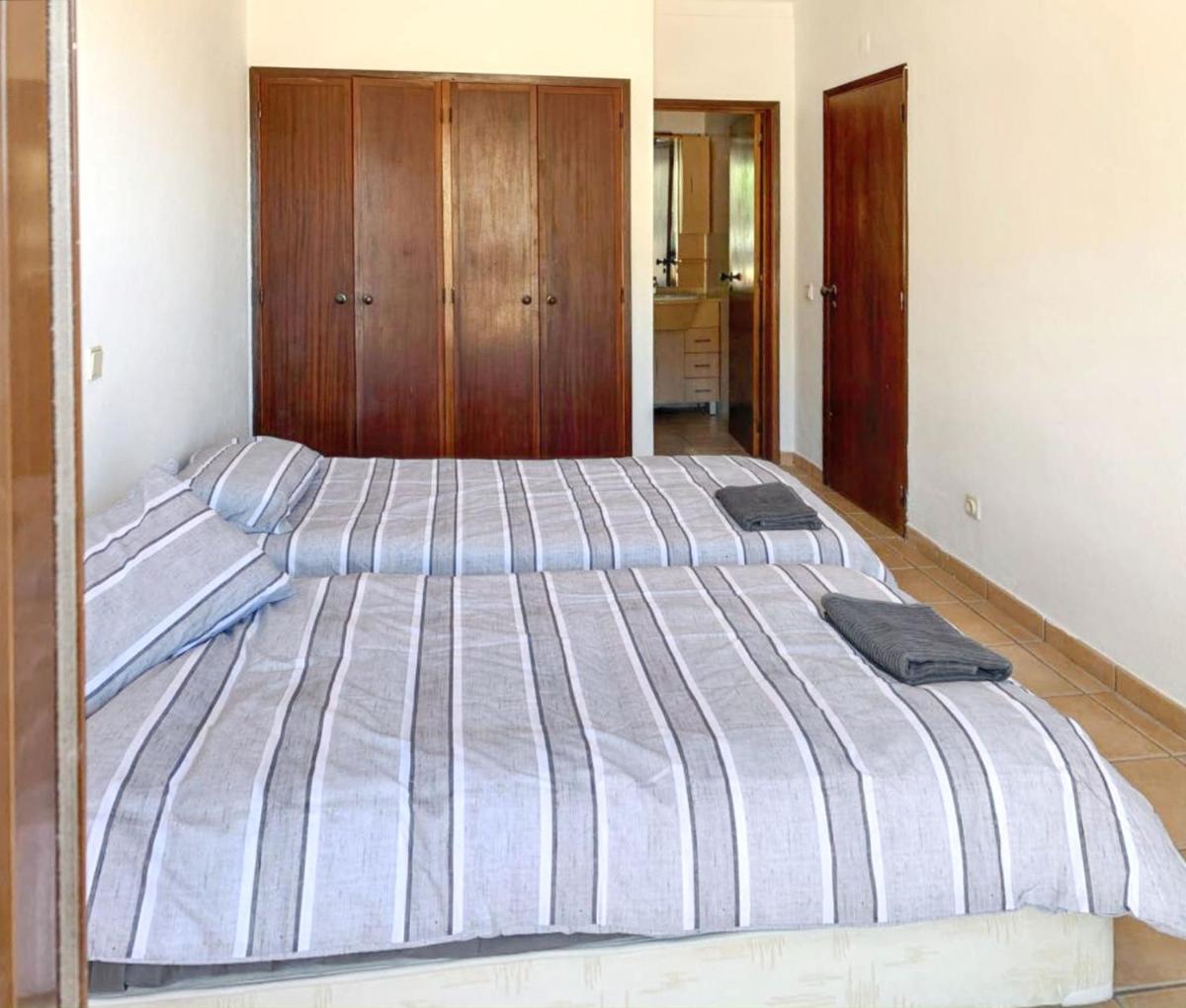 Spacious apartment in Carvoeiro with sea view 80 m² - Housity