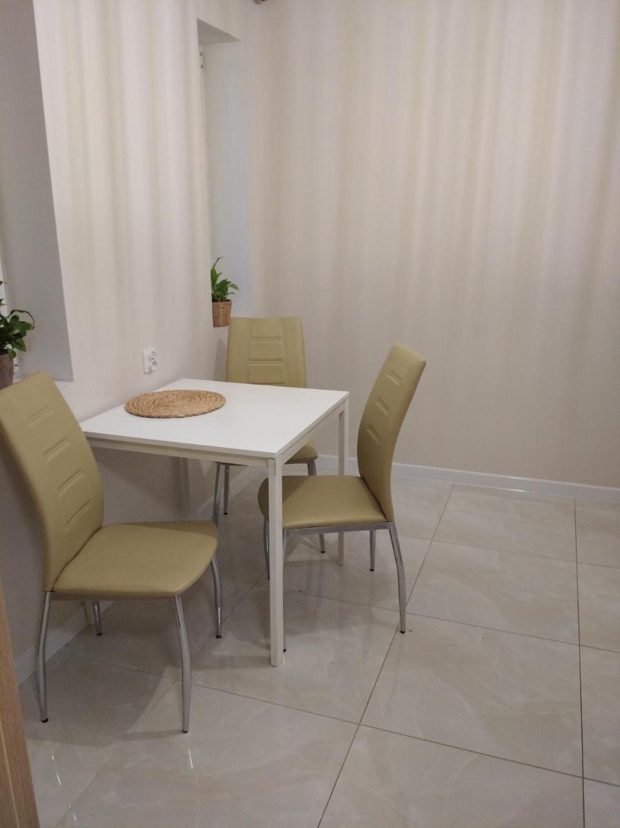 Agroturystyka Pod Lipami - noclegi Gołuchów - Housity