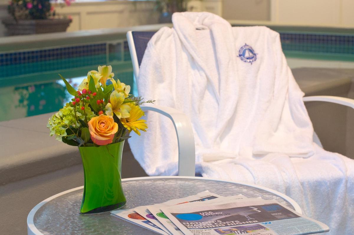 Suitetrails - Salem Waterfront Hotel & Suites
