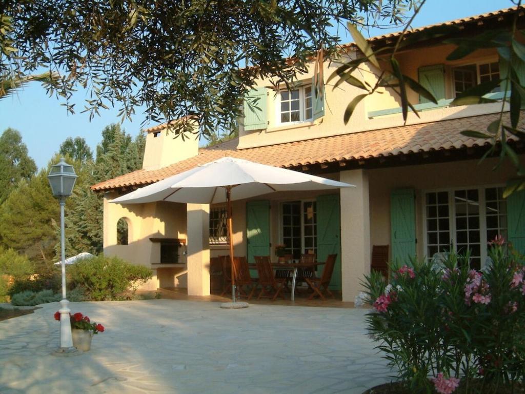 Villa des Cigales - Housity