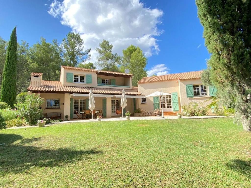 Villa des Cigales - Housity