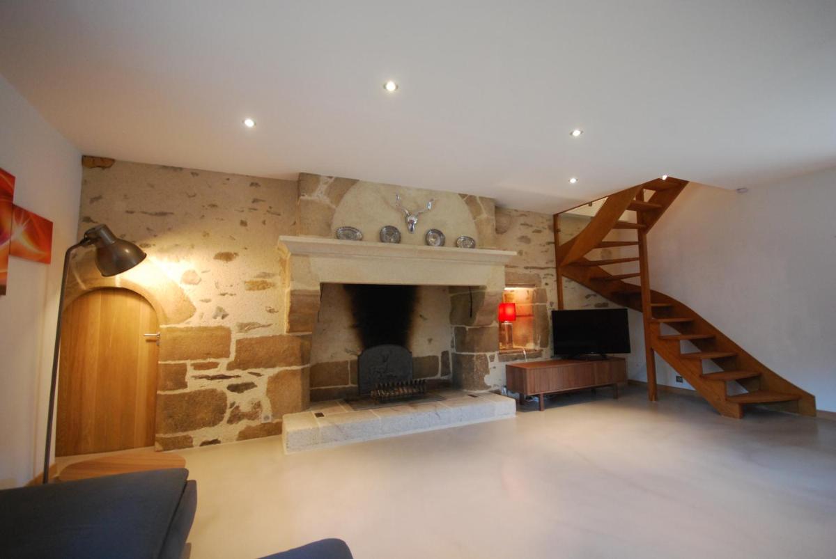 Luxury Farmhouse Brittany - Housity