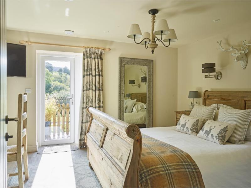 The Plough Inn - Housity