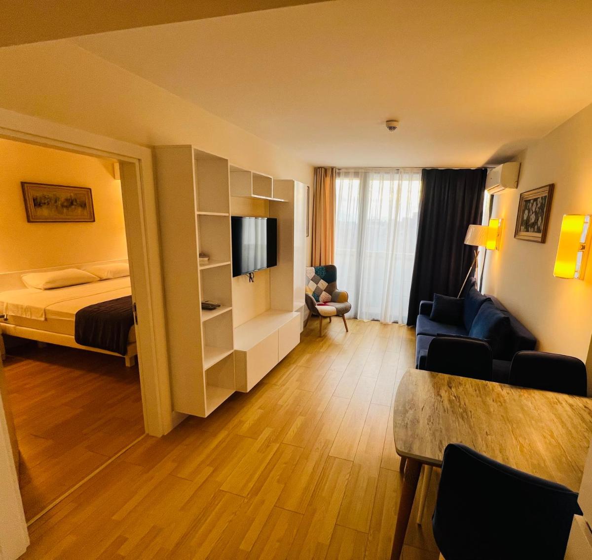 Orbi City ApartHotel - Hizvo