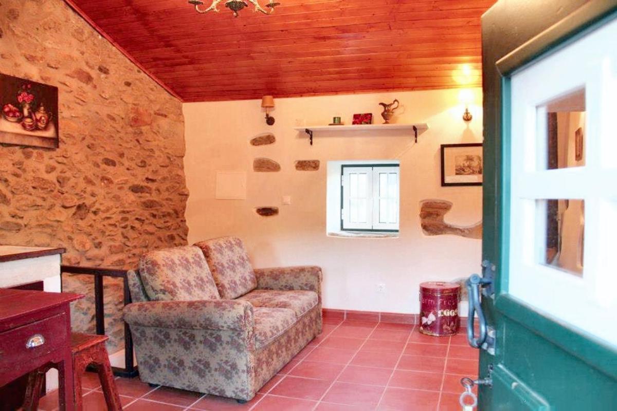 Welcoming house in Souto da Casa 50 m² with enclosed garden - Housity