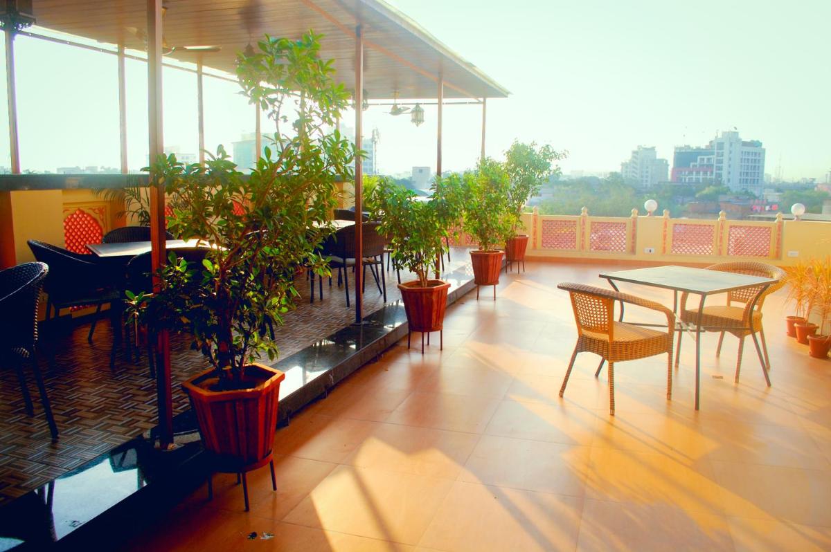 Hotel H R Palace - Housity