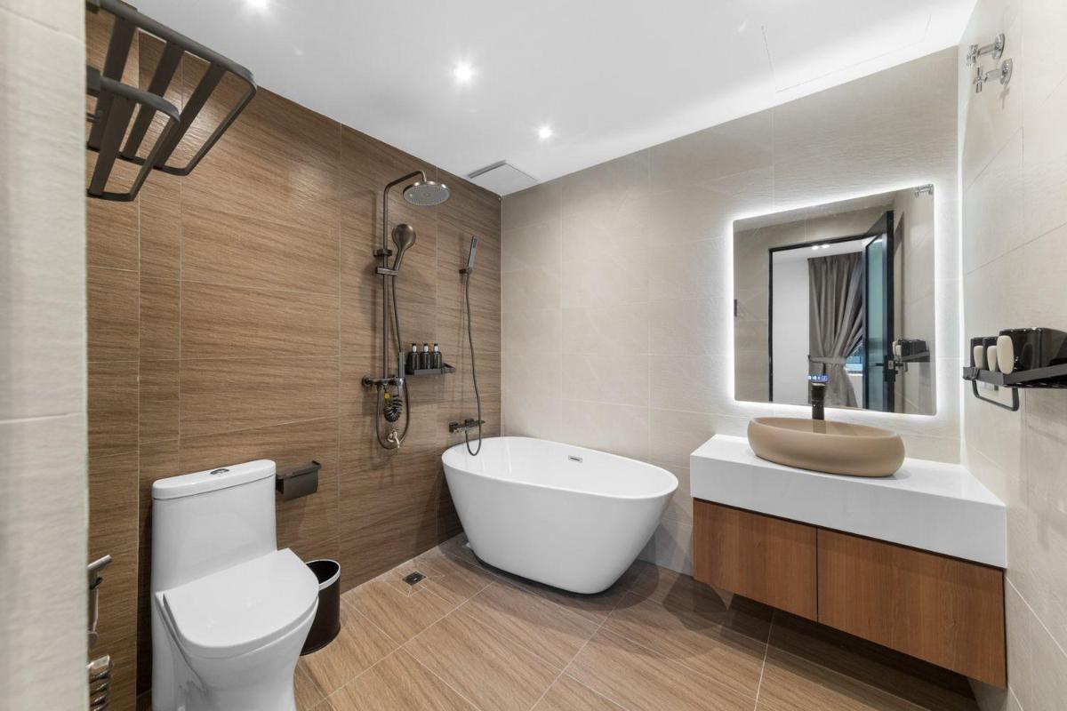 Milux Hotel - Housity