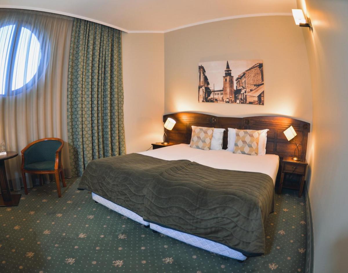 Retro Hotel - Housity